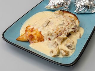 Valdostana din piept de pui