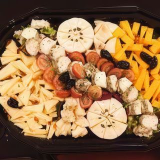 Platou cu branzeturi