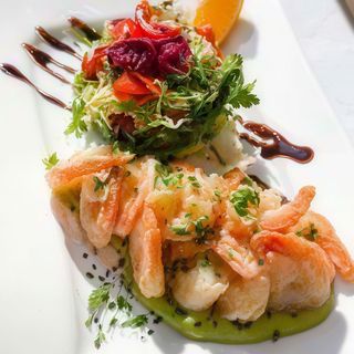 Creveti cu sos de unt şi usturoi