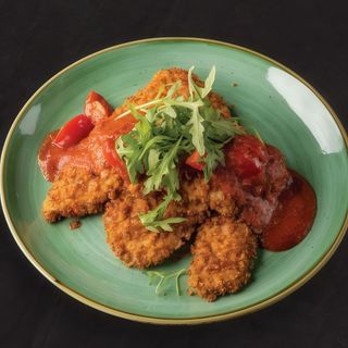 Crunchy Schnitzel cu Sos Arrabiata