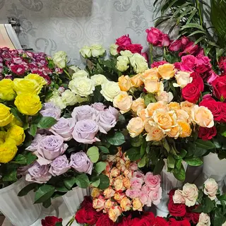 Buchet 3 tradafiri colorati