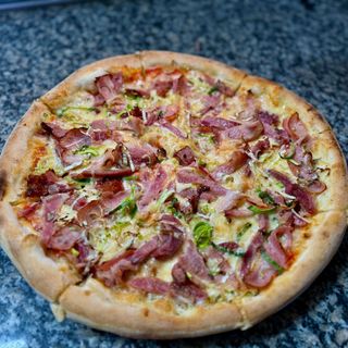 Pizza cu Ciolan mica