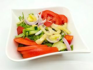 Salată asortată de vară