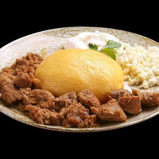 Tocanita de porc cu mamaliguta