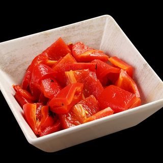 Salată de ardei copți