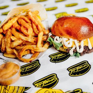 Menu Classic Truffle Smash Burger