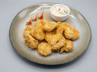 Creveti pane cu sos tartar