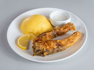 Crap romanesc prajit in tigaie