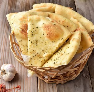 Focaccia cu usturoi