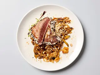 Steak de ton cu orez prajit (400g) 