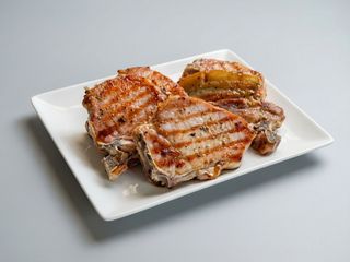 Cotlet de porc la gratar