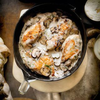 Pui cu smantana si ciuperci si orez basmati