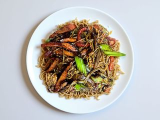 Spaghete de orez cu pui (furnici in copac)