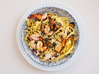 Tagliatelle cu fructe de mare