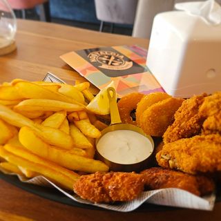 CrispyMix & Chips