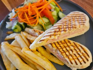 Panini chicken & pesto