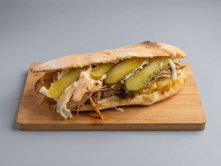 Sandwich cu friptură de pui