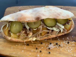 Sandwich cu friptură de purcel