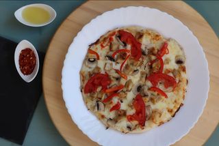 Pizza cu pui 24 cm