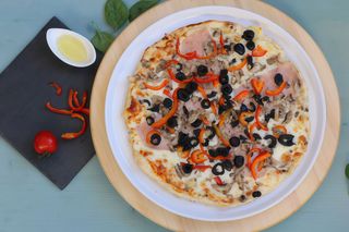 Pizza Capriciossa 24 cm