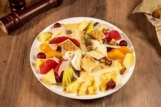 Platou rece brânzeturi
