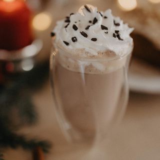 Ciocolata caldă albă