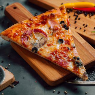 Pizza Four Seasons felie