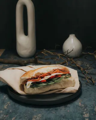 SandwiGelu cu salam picant