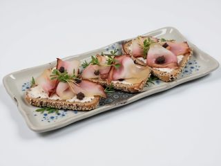 CROSTINI CU PANCETA SI TRUFE