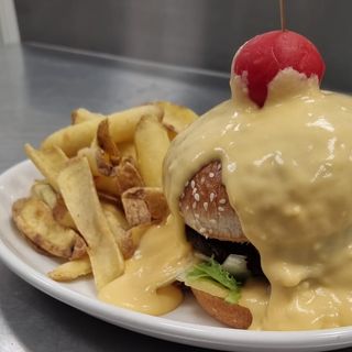 BURGER DRIPPING CHEDDAR CHEESE
