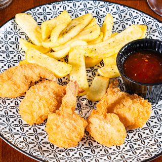 Creveti in cuib de paste cu cartofi wedges