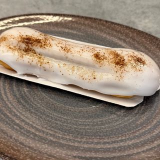 Ecler cu crema tiramisu 120gr