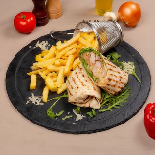 Quesadillias de pui cu cartofi prajiti