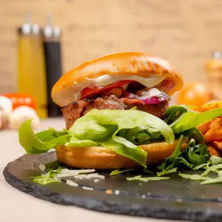 Veggie Burger cu cartofi wedges