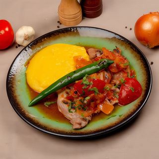 Saramura de pui cu mamaliga