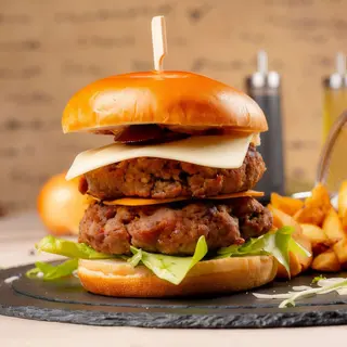 Dublu Cheeseburger