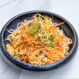 Noodles thai cu piept de curcan