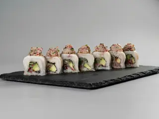 Seabass tartar roll