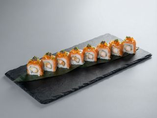 Salmon shrimps tempura roll