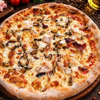 Pizza cu fructe de mare