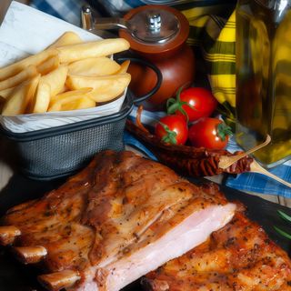 Meniu Coaste de porc în sos barbeque