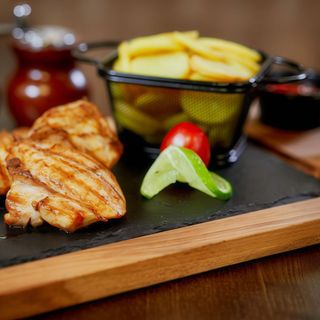 Meniu Pulpă dezosată la grătar