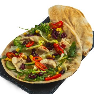 Lipie cu humus (produs vegan)