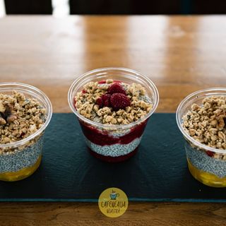 Chia cu banane si unt de arahide(vegan