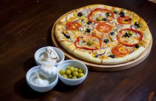 Pizza vegetariană de post 32 cm 500 gr