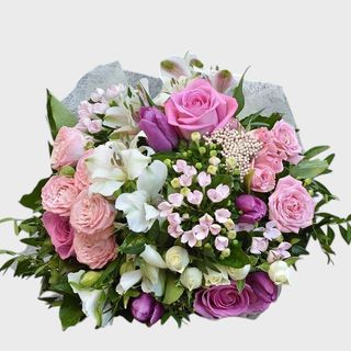 Buchet Lalele, Miniroze si Alstroemeria – Inocenta –