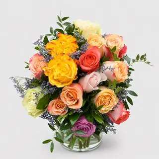 Buchet cadou 15 trandafiri multicolori