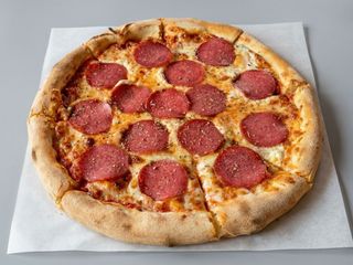 Pizza Salami Ø50 cm