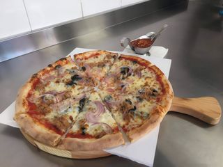 Pizza Tonno e Capperi