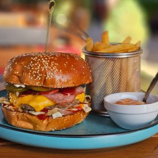 Meniu Old School Cheeseburger